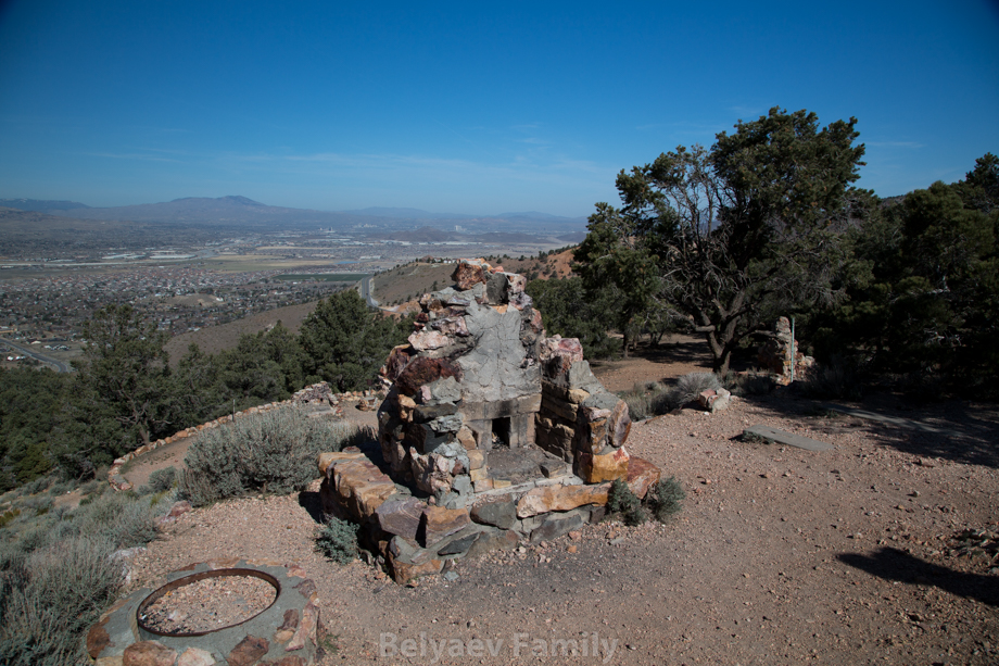 Geiger Lookout Wayside Park, остов печи